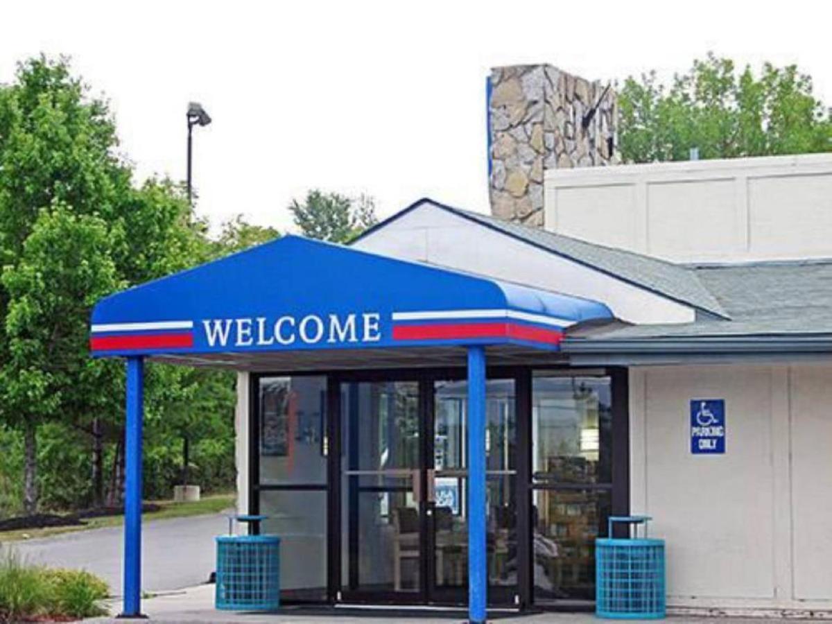 Rodeway Inn Altoona Exterior photo